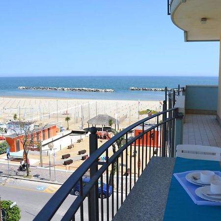 Residence Frontemare Rimini Room photo
