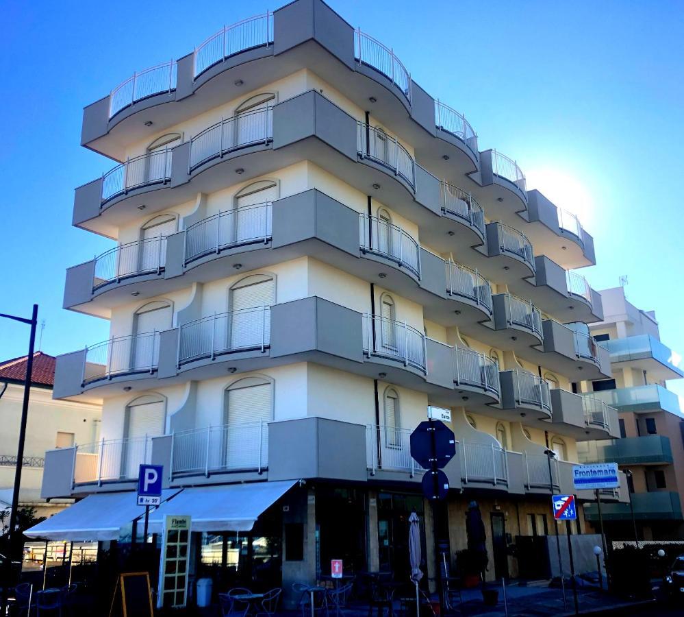 Residence Frontemare Rimini Exterior photo