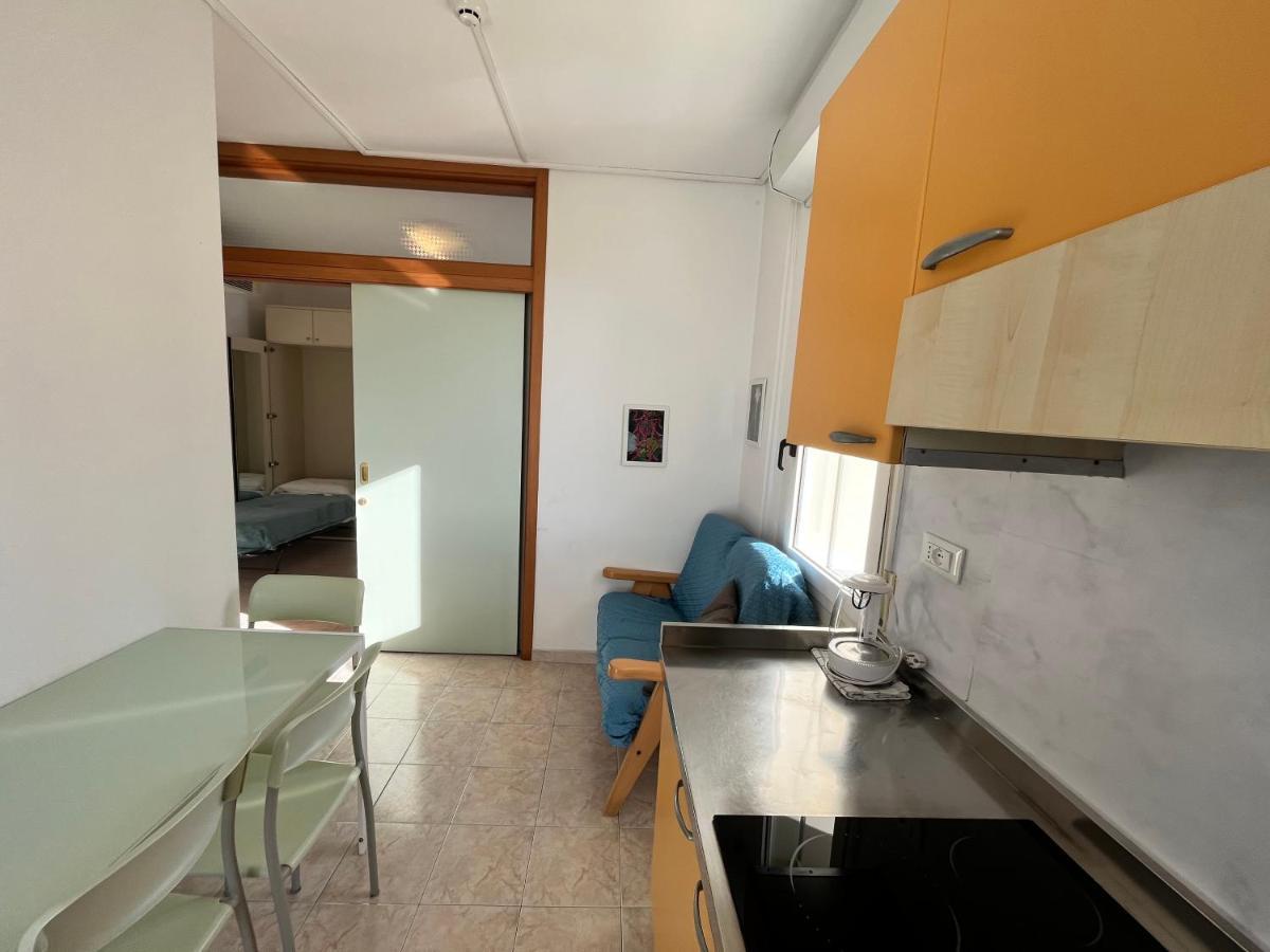 Residence Frontemare Rimini Exterior photo