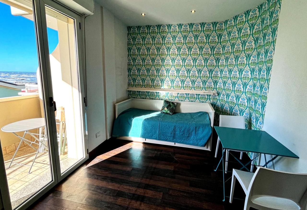 Residence Frontemare Rimini Exterior photo